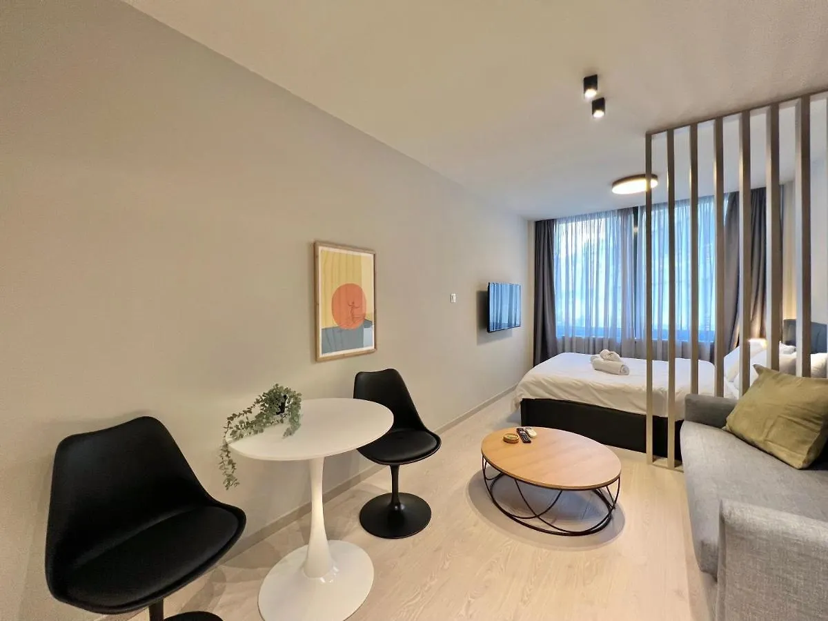 Aura Suite V6 By Halu! Thessaloniki 0*,  Greece